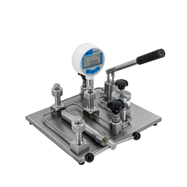 Hydraulic Calibrator Pump with Digital Pressure Gauge